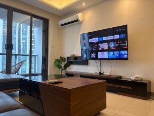 R&F Top Floor 3Br Apartment near CIQ Vacation rental in Johor Bahru