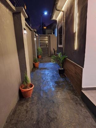 NPJ 4 Bedroom Fully furnished Apartment in Uyo Vacation rental in Nigeria