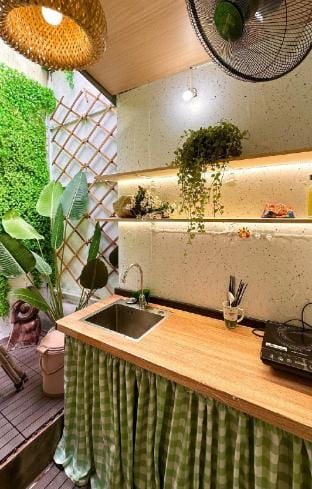 Trixie5 #Old Quarter #Balcony #HK walking street. Vacation rental in Hanoi