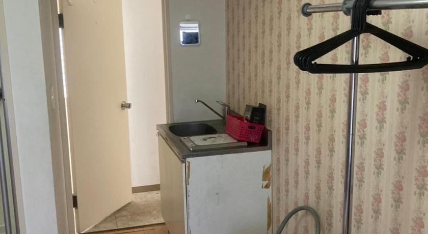 Cheap Guesthouse in Nishi-Shinjuku Hatagaya Shopping Street Vacation rental in Shibuya