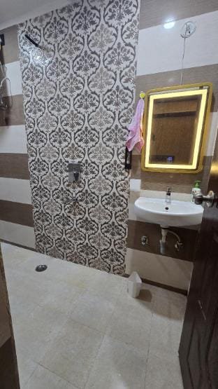SAFE HOUSE Apartment in Varanasi