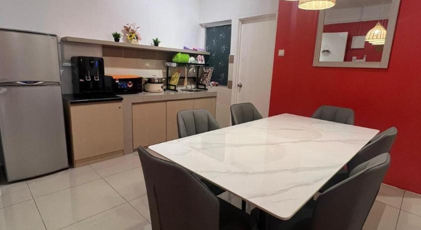 RedHouse @Sky Garden Klabang (10 pax) Apartment in Ipoh