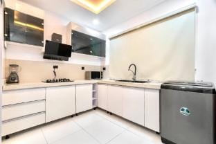 Mex apartments Cozy 2 beds with at ikate  Apartment in Lagos, Nigeria