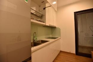 Vinhomes Sky Lake 3 Bedrooms Lakeview Apartment in Laos