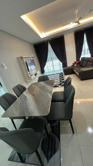Homestay Kota Bharu (Tapang) | 3 Aircon Queen Beds Vacation rental in Malaysia