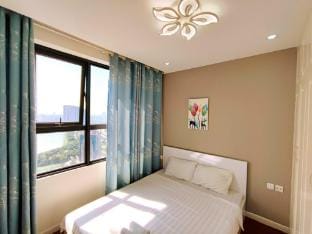D'capitale Tran Duy Hung 3 Bedrooms City View Apartment in Laos