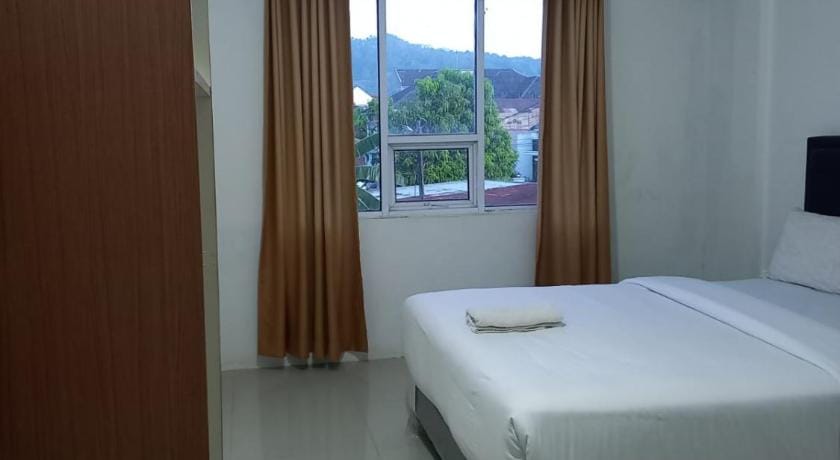 Tanjung Residence16 Syariah Hotel in Padang