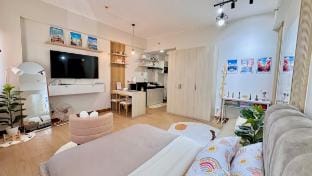 Trendy Unit at Trece Martirez Vacation rental in Calabarzon