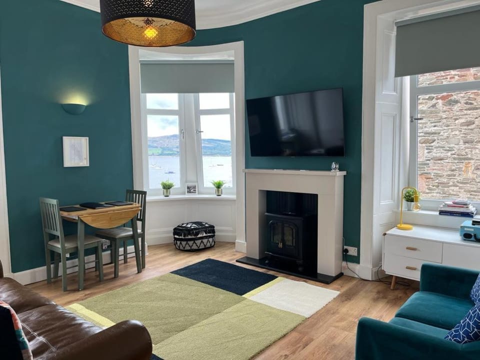 Beautiful Upper Apartment|Stunning Sea Views|Beach Apartment in Scotland