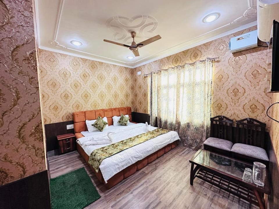 Hotel AL - Habib Hotel in India