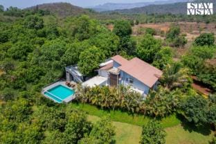 StayVista at Willow Cove Villa in Maharashtra