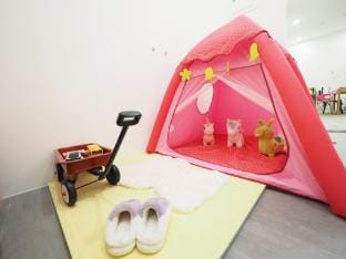 Mar-exclusive/藝術感裝飾 /雙衛浴 /專屬兒童遊戲區/六張犁捷運站400m Apartment in Taipei City