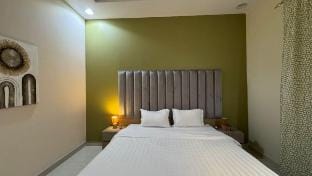IS 3 HabibiStay 1 beds apartment Vacation rental in Riyadh