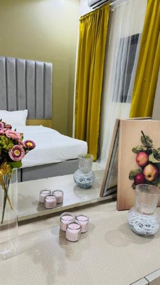 IS 6 New apartment gold style Vacation rental in Riyadh