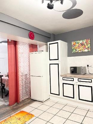 Shepherds House - 3 bedroom Vacation rental in London