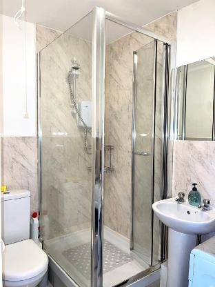 Crescent Loft Apartment - 1 bed Vacation rental in Ilford