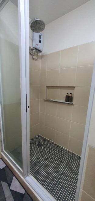 Modern and Cozy 2-Bedroom Condo in Prime Location Apartment in Quezon City