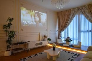 【Bathtub】d'French Stylish Suite @ Southkey | 9Pax Vacation rental in Johor Bahru