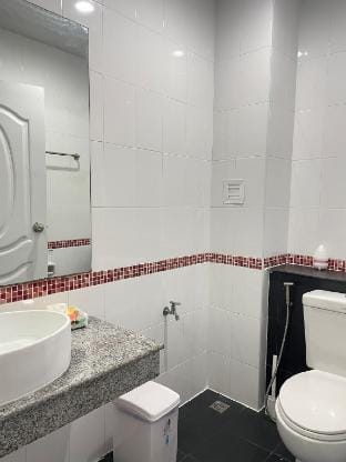 Ladybugg twin bed @Sirimangkalajarn soi 13/Nimman Vacation rental in Chiang Mai