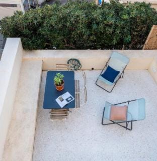 La Cabane du Vallon Vacation rental in Marseille
