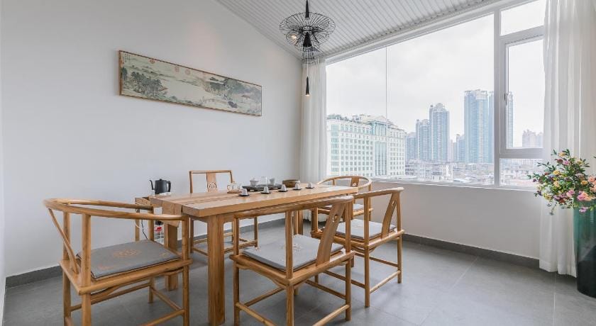 Stargazing Platform Inn--Guangzhou ChenClanAcademy ShaMian YongQingFang Branch Hotel in Guangzhou