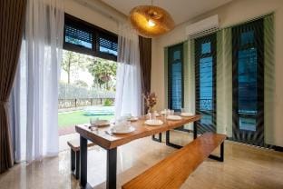 Bungalow Putrajaya 15pax w Private Pool Gathering Vacation rental in Putrajaya