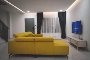 H+M Residence I+ Setia City Convention Vacation rental in Selangor, Malaysia