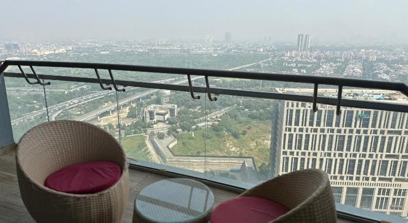 Skyline sanctuary Apartment in Noida