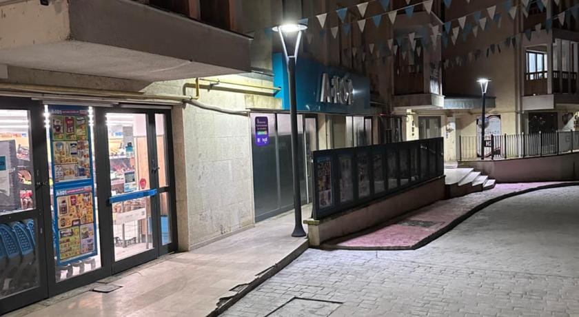 10 Mins to Takism - Cenrtal & New Modern Flat Apartment in Istanbul