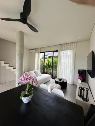Luxury 2BR Villa in Berawa Villa in North Kuta