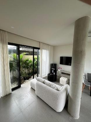Luxury 2BR Villa in Berawa Villa in North Kuta