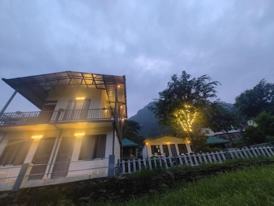 Kedar River Resort Guptkashi Hotel in Uttarakhand