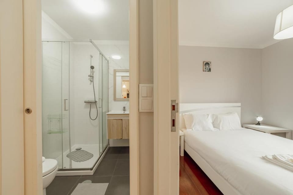 Espinho Seawalk and Seaview by Vacationy Apartment in Porto District