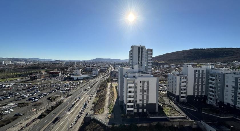 Meublé Les Dômes du Parc 6ème Apartment in Clermont-Ferrand