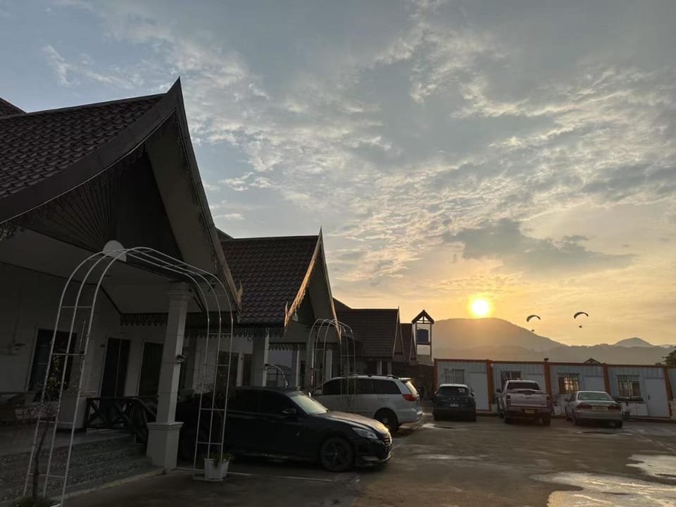 golden sunrise guesthouse Vacation rental in Vang Vieng