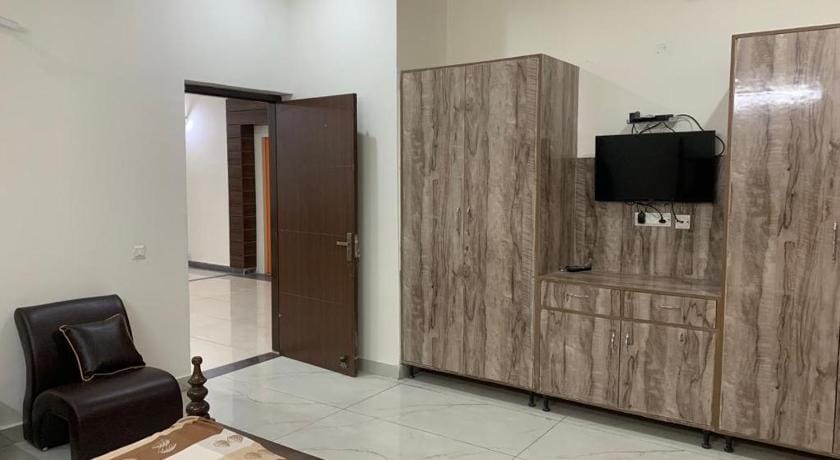 Staywell360 Vacation rental in Chandigarh