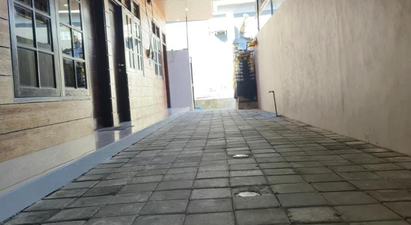 Justin Guest House Hotel in Kuta Selatan