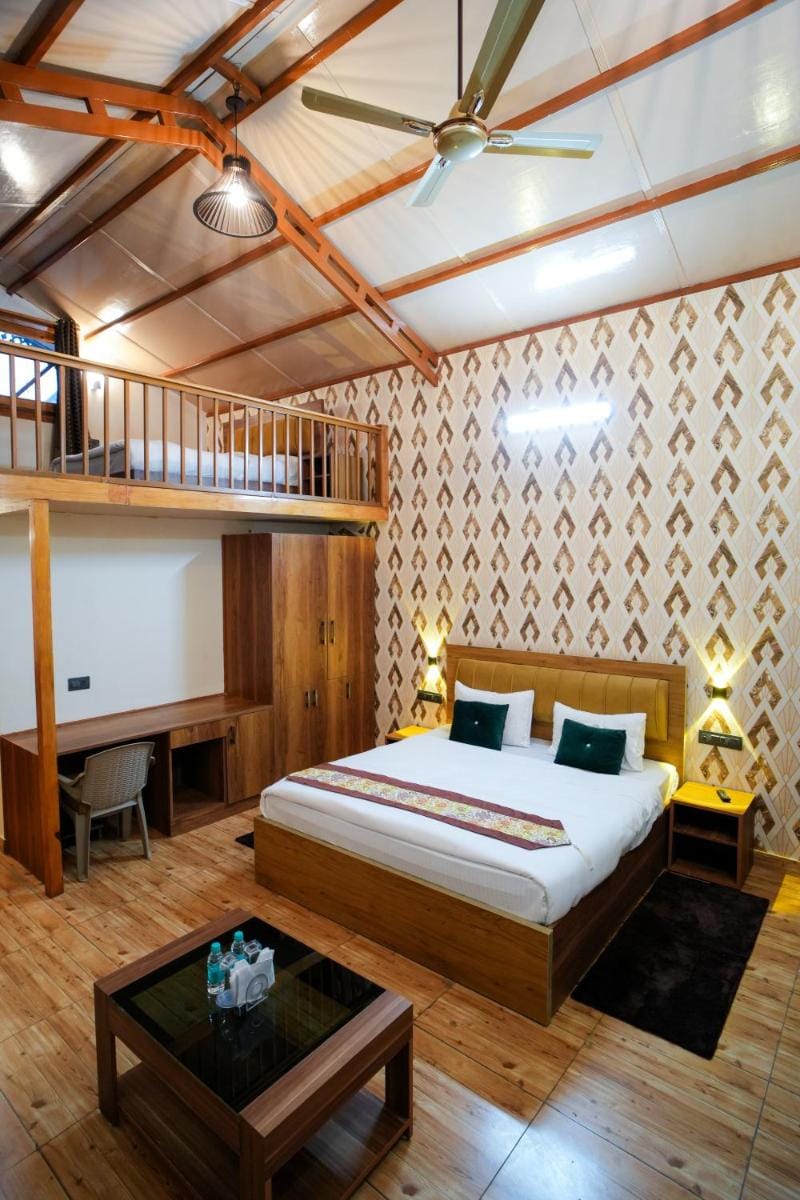 Monal Meadows Bed and Breakfast in Uttarakhand