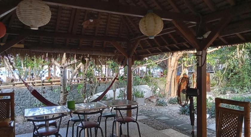 Pelangi homestay bungalow Gili Gede Hotel in Central Sekotong