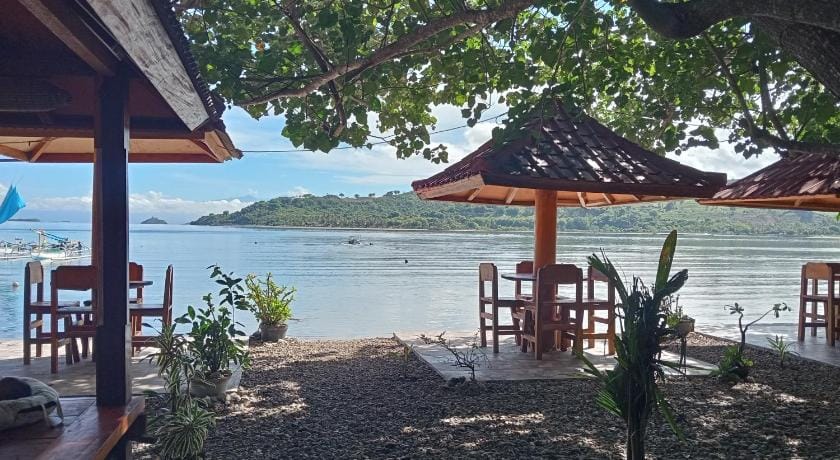 Pelangi homestay bungalow Gili Gede Hotel in Central Sekotong