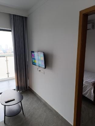 Balcony Riverside, 1 Bed Apartment in Phnom Penh Province