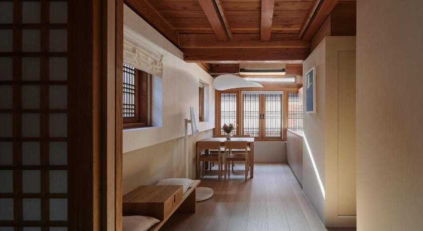 The Korean Prestige Hanok in Downtown - Seoul Ari Hotel in Seoul