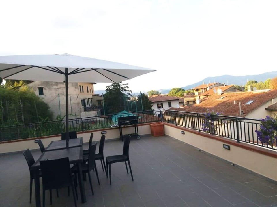 Cozy apartment 15 minutes from Florence Apartment in Emilia-Romagna