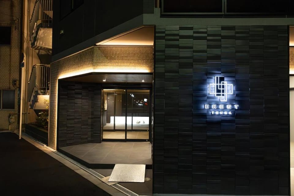 Luxury 65㎡ 2BR apt for 8 pax in prime location    Apartment in Osaka