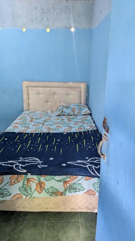 Penginapan Cafe de Paris Inn in Special Region of Yogyakarta