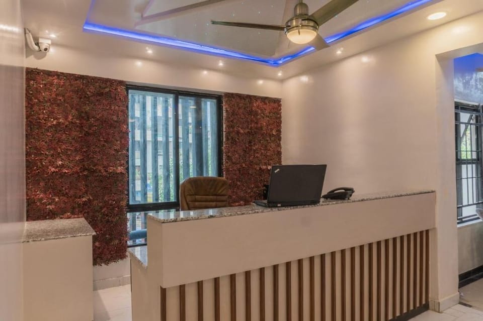 Flagship 28674 Orchid Platinum Guest House Hotel in Pune