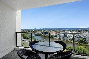 Sierra Grand Broadbeach - Privately Managed Apartment in Gold Coast