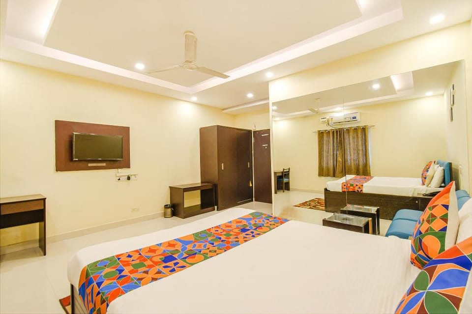 FabHotel Tals Hitech - Nr Cyber Towers, Hitech City Hotel in Hyderabad