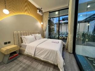 Villa Lembang Private Pool & Billiard 5BR Villa in Parongpong