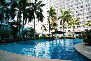 Super Cozy 1BR condo close to MOA & Airport Apartment in Pasay